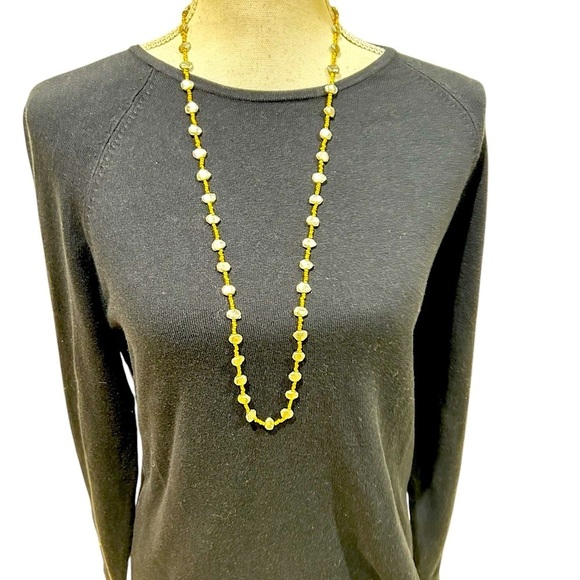 Vintage 1990’s Gold tone & flat stone shimmer gray bead Necklace toggle closure - Picture 3 of 7